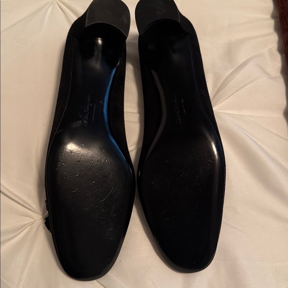Salvatore Ferragamo Black Suede with Gold detail Heels 8.5 AA - Picture 6 of 10